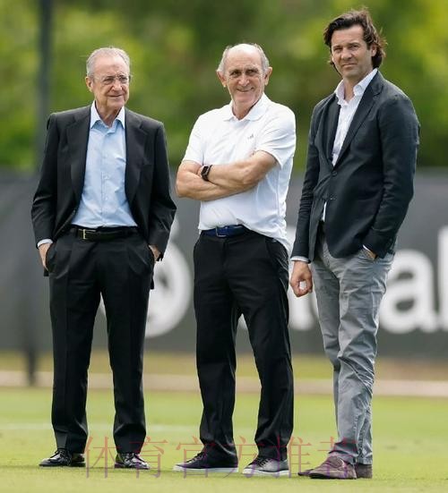 弗洛伦蒂诺:马塞洛是皇马传奇 沙特球迷很懂球 弗洛伦蒂诺:马塞洛是皇马传奇 沙特球迷很懂球