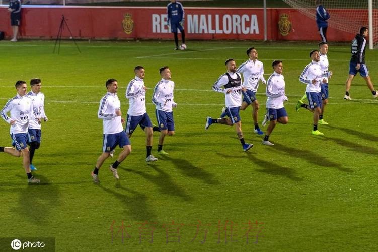 记者：若贝尔离队 阿森西奥将接过他的11号球衣